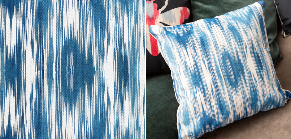 Декоративная подушка с голубым узором Ikat Pattern Декоративная подушка с голубым узором Ikat Pattern - Loft-Concept в Тюмени