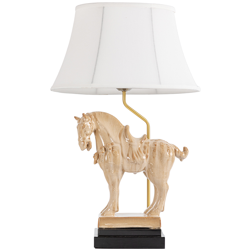 Настольная лампа Dynasty Tang Horse Sculpture Lampshade Бежевый Коричневый Белый Латунь Настольная лампа Dynasty Tang Horse Sculpture Lampshade Бежевый Коричневый Белый Латунь в Тюмени | Loft Concept