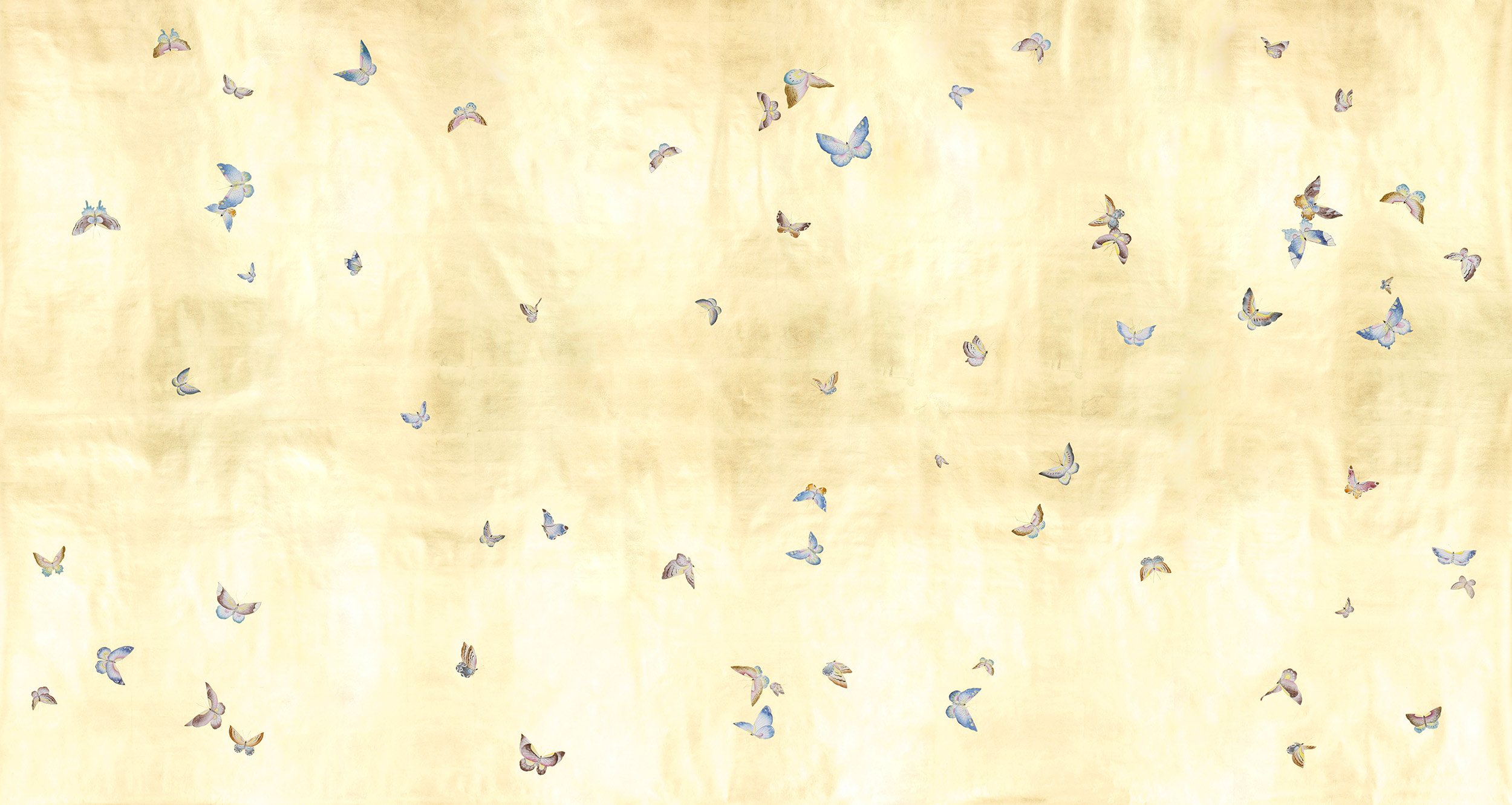 Обои ручная роспись Butterflies Special Colourway on Deep Rich Gold gilded paper Обои ручная роспись Butterflies Special Colourway on Deep Rich Gold gilded paper - постер Loft-Concept в Тюмени