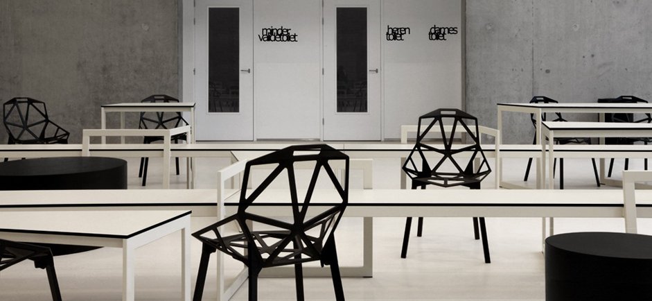 Дизайнерский стул CHAIR ONE black - фото №1