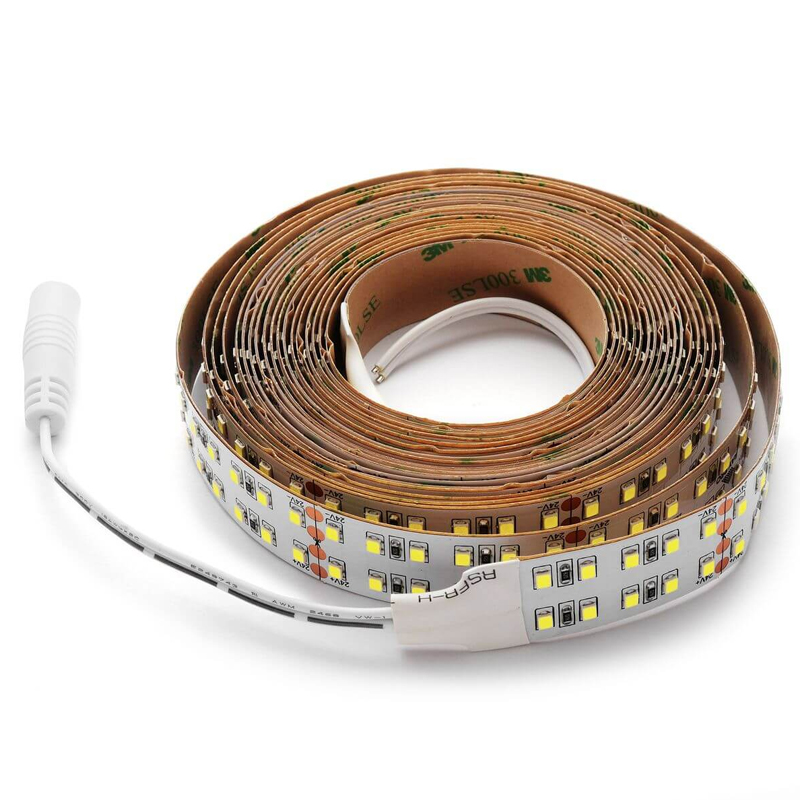 Светодиодная лента 38W/m 240LED/m 2835SMD холодный белый 5M Белый Светодиодная лента 38W/m 240LED/m 2835SMD холодный белый 5M Белый в Тюмени | Loft Concept