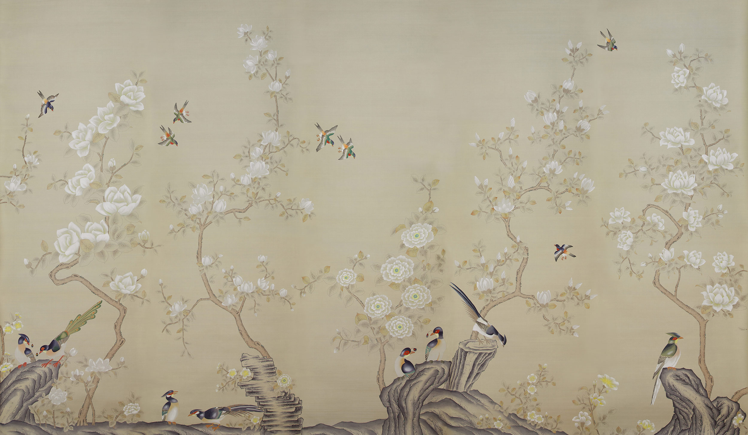 Обои ручная роспись Japanese Garden Special Colourway on Faint Gold metallic silk Обои ручная роспись Japanese Garden Special Colourway on Faint Gold metallic silk - постер Loft-Concept в Тюмени