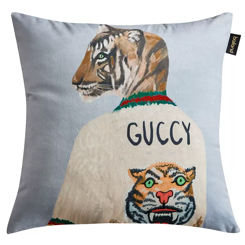 Декоративная подушка Стиль Gucci Tiger Cushion Grey Серый Мульти Декоративная подушка Стиль Gucci Tiger Cushion Grey Серый Мульти в Тюмени | Loft Concept
