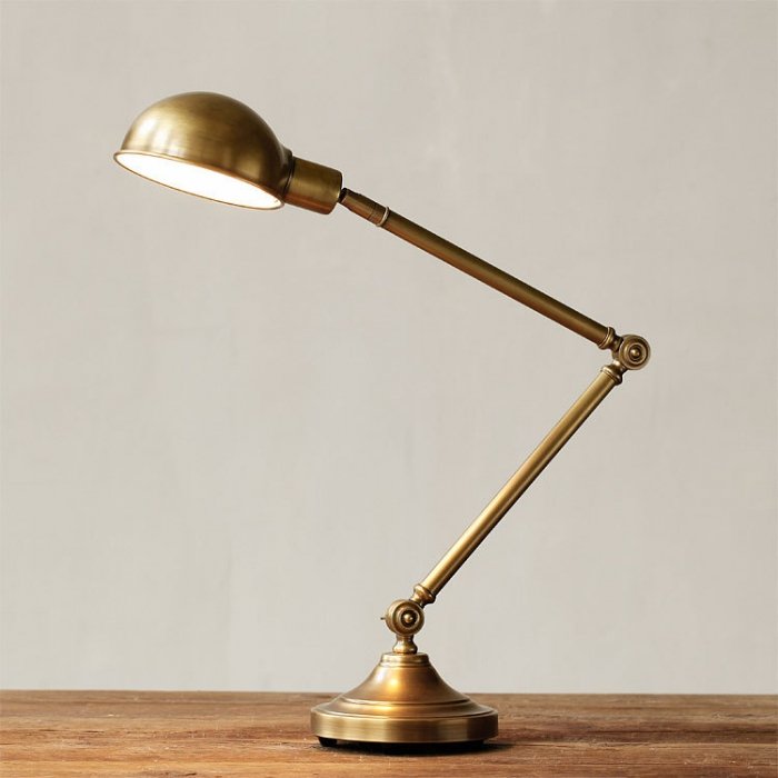 Настольная лампа Brass Vintage Loft Table Lamp Латунь Настольная лампа Brass Vintage Loft Table Lamp Латунь в Тюмени | Loft Concept