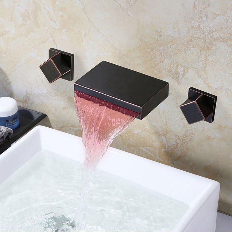 Смеситель с подсветкой для воды Led black cubes Черный Смеситель с подсветкой для воды Led black cubes Черный в Тюмени | Loft Concept