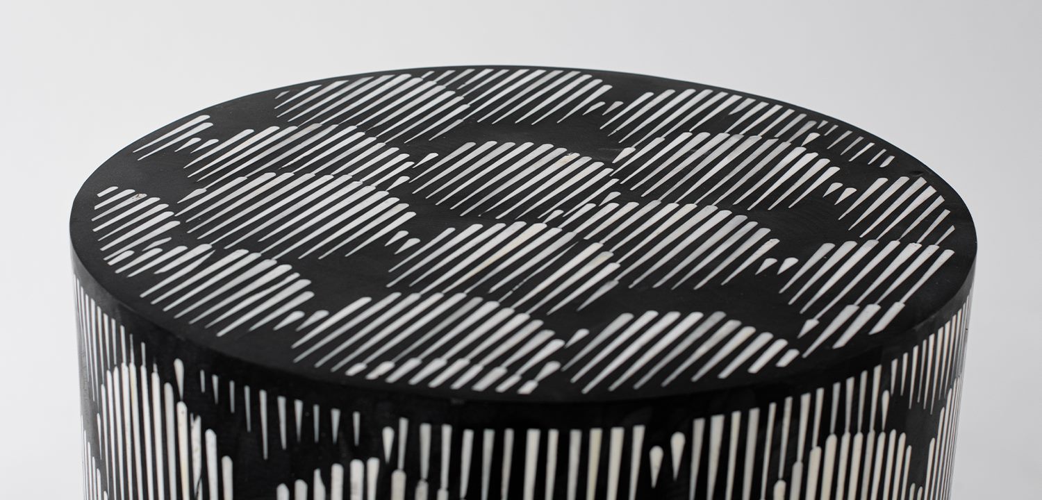 Табурет Black&white Indian Bone Inlay stool - фото №1