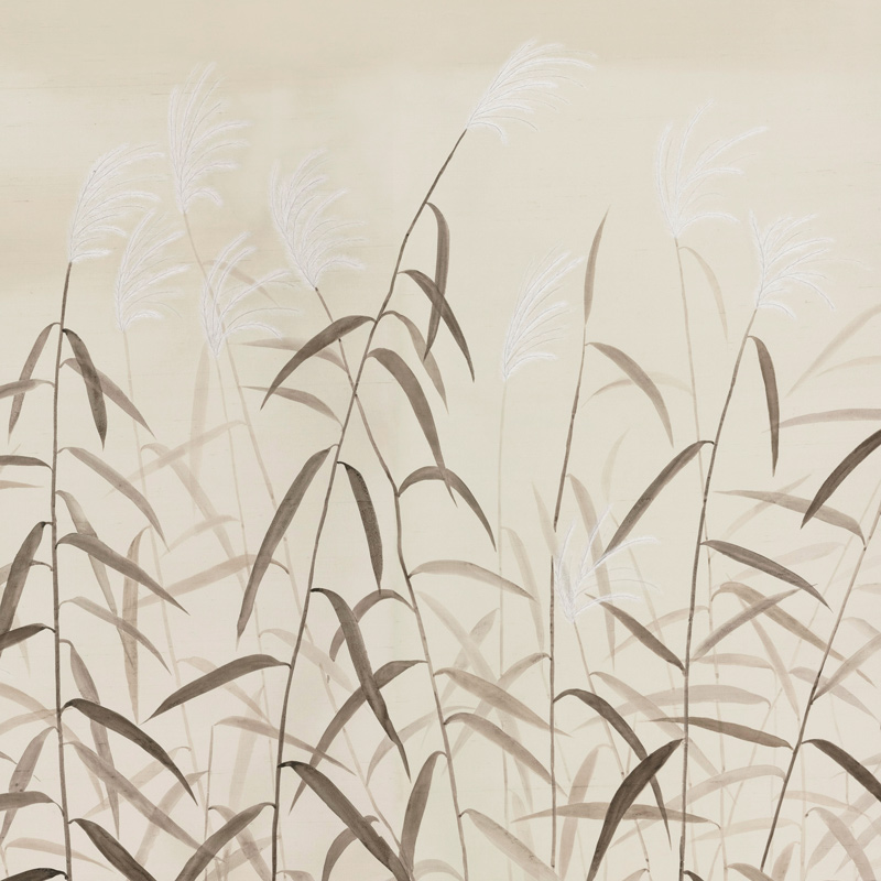 Обои ручная роспись Wild Grasses Original colourway on Bleached Silver slub silk with embroidery Обои ручная роспись Wild Grasses Original colourway on Bleached Silver slub silk with embroidery в Тюмени | Loft Concept
