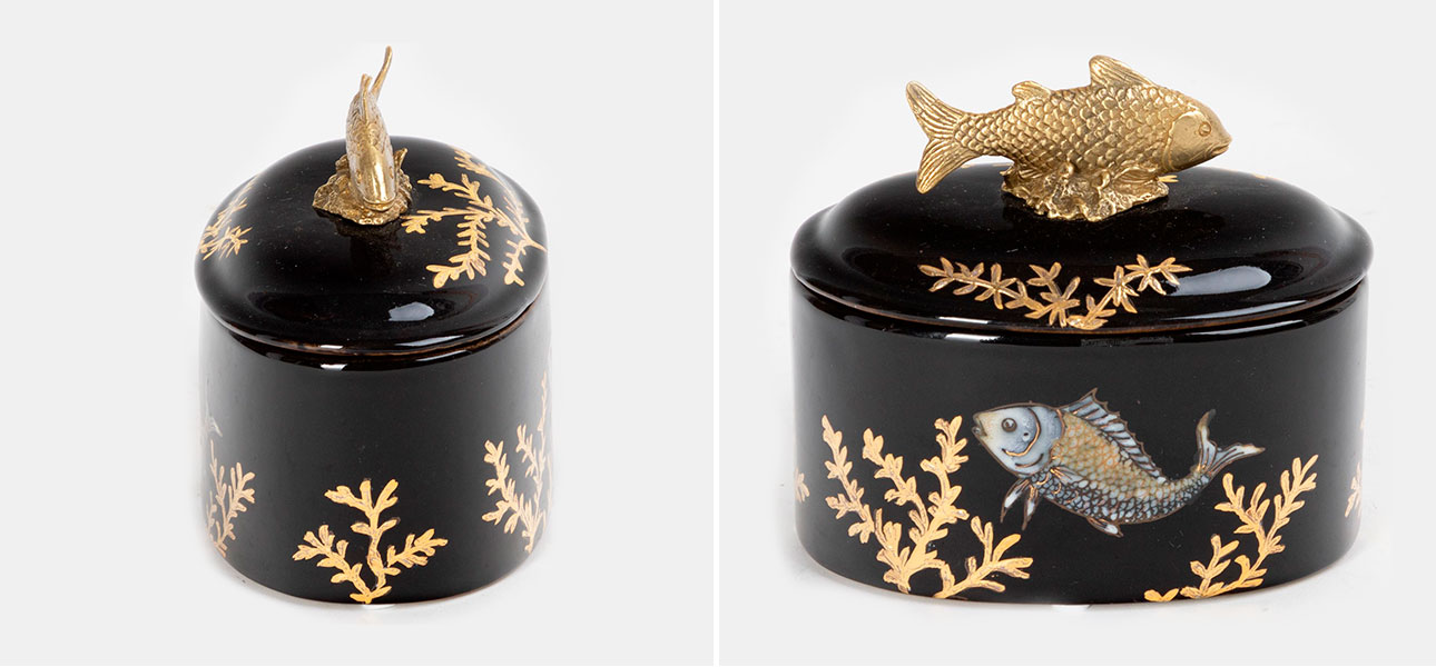 Шкатулка черная фарфоровая Золотая Рыбка Gold fish - фото