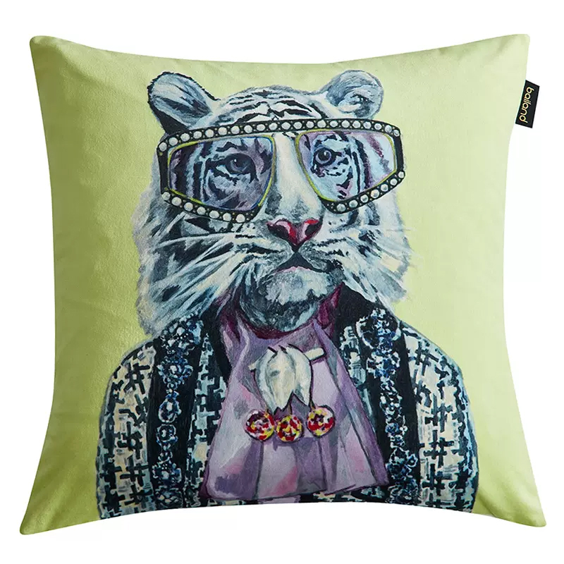 Декоративная подушка Стиль Gucci Tiger Cushion Green Салатовый Сиреневый Мульти Декоративная подушка Стиль Gucci Tiger Cushion Green Салатовый Сиреневый Мульти в Тюмени | Loft Concept
