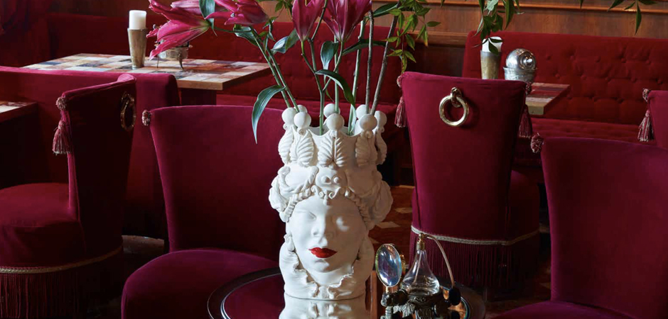 Ваза VASE MORO LADY LIPSTICK Ваза VASE MORO LADY LIPSTICK - Loft-Concept в Тюмени