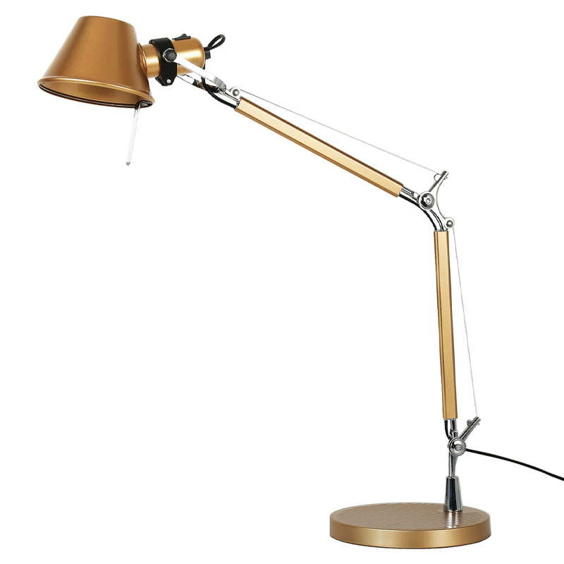 Настольная лампа золотого цвета Artemide Золотой Хром Настольная лампа золотого цвета Artemide Золотой Хром в Тюмени | Loft Concept