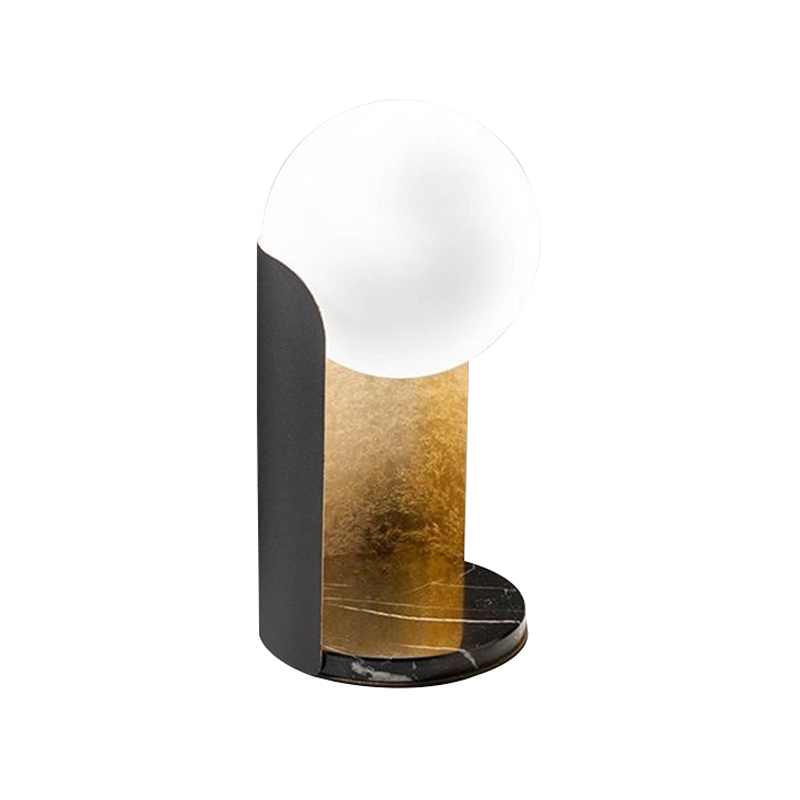 Настольная лампа Alta Table Lamp Золотой Черный Белый Настольная лампа Alta Table Lamp Золотой Черный Белый в Тюмени | Loft Concept