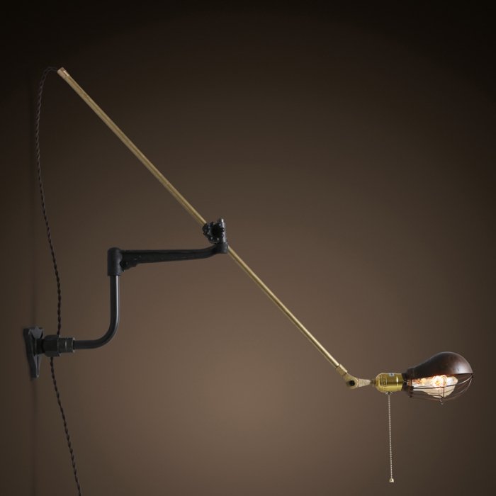 Настенный светильник Steampunk Extension Pole Bra Латунь Черный Настенный светильник Steampunk Extension Pole Bra Латунь Черный в Тюмени | Loft Concept