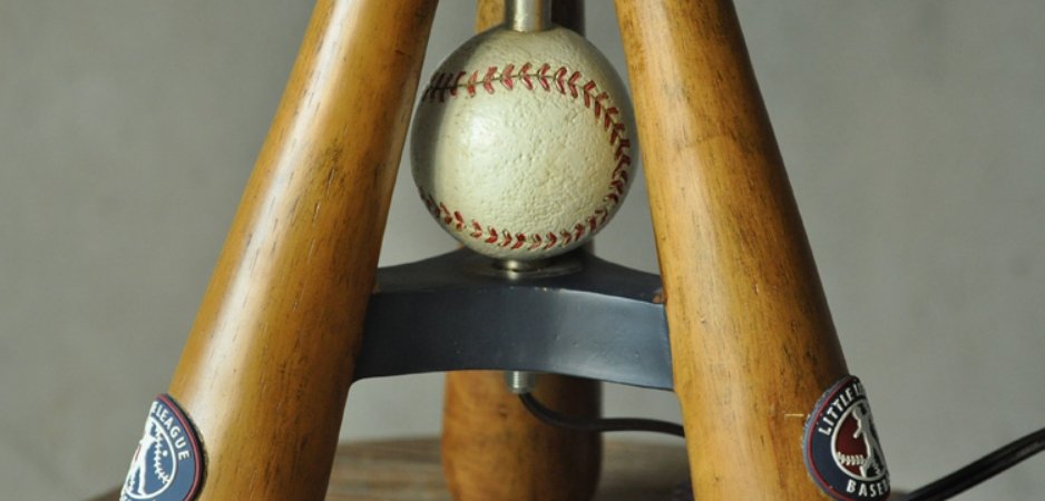 Настольная лампа Baseball vintage Настольная лампа Baseball vintage - Loft-Concept в Тюмени