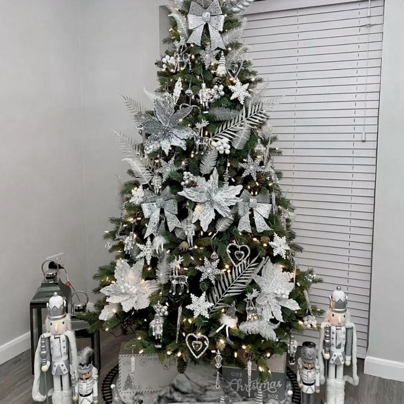 Дизайнерская Елка с Серебряным Декором Christmas Tree Silver Flowers Серебряный Зеленый Дизайнерская Елка с Серебряным Декором Christmas Tree Silver Flowers Серебряный Зеленый в Тюмени | Loft Concept