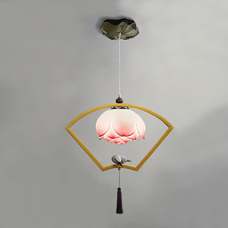 Подвесной светильник Bird with Tassel Fan Латунь Голубой Белый Розовый пастельный Подвесной светильник Bird with Tassel Fan Латунь Голубой Белый Розовый пастельный в Тюмени | Loft Concept