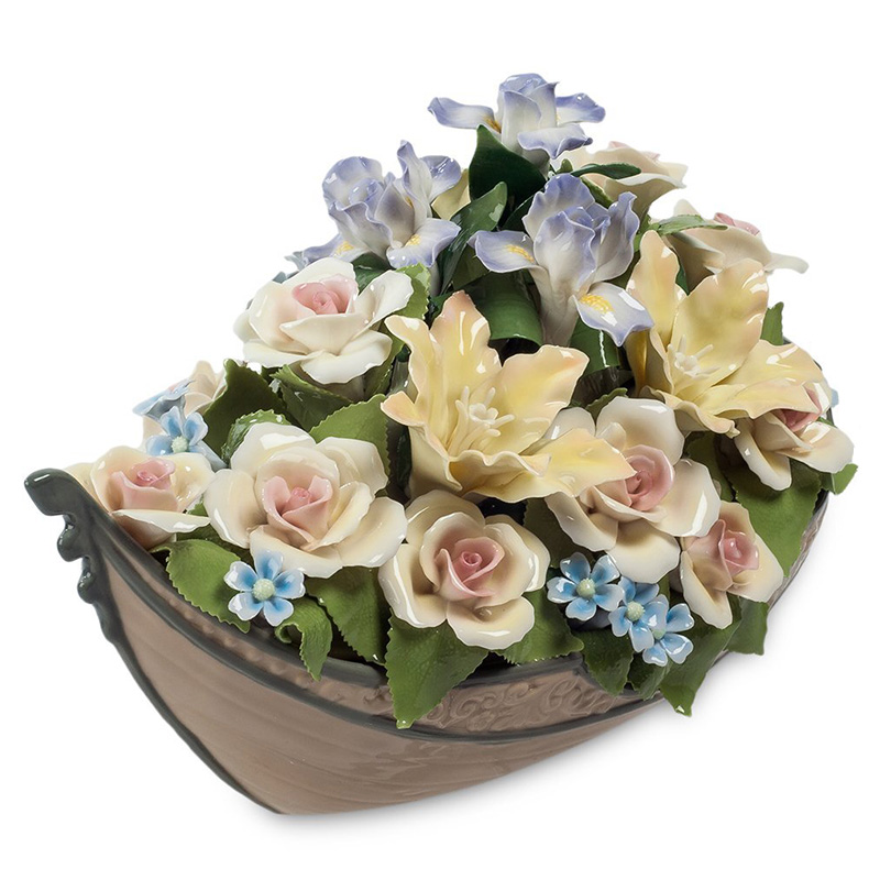 Статуэтка фарфоровая Лодка с цветами Charming Statuette Белый Розовый Голубой Зеленый Желтый Коричневый Статуэтка фарфоровая Лодка с цветами Charming Statuette Белый Розовый Голубой Зеленый Желтый Коричневый в Тюмени | Loft Concept