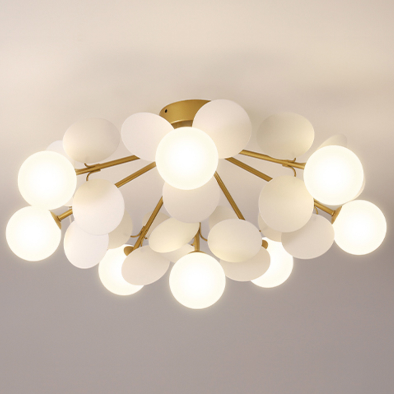 Люстра MATISSE Chandelier Aster Золотой Белый Светло-серый Люстра MATISSE Chandelier Aster Золотой Белый Светло-серый в Тюмени | Loft Concept