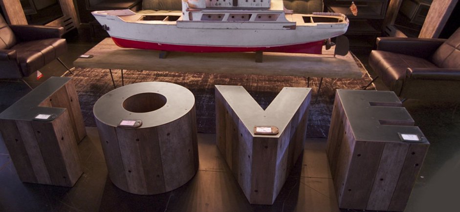 Столик Wooden Alphabet E Side Table Столик Wooden Alphabet E Side Table - Loft-Concept в Тюмени