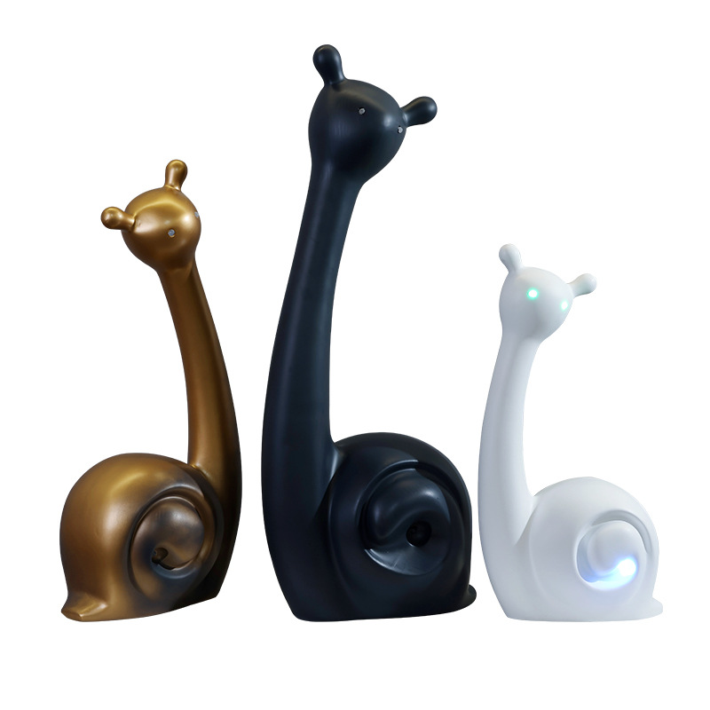 Настольная лампа в виде улитки Snail Lamp Белый Золотой Черный Настольная лампа в виде улитки Snail Lamp Белый Золотой Черный в Тюмени | Loft Concept