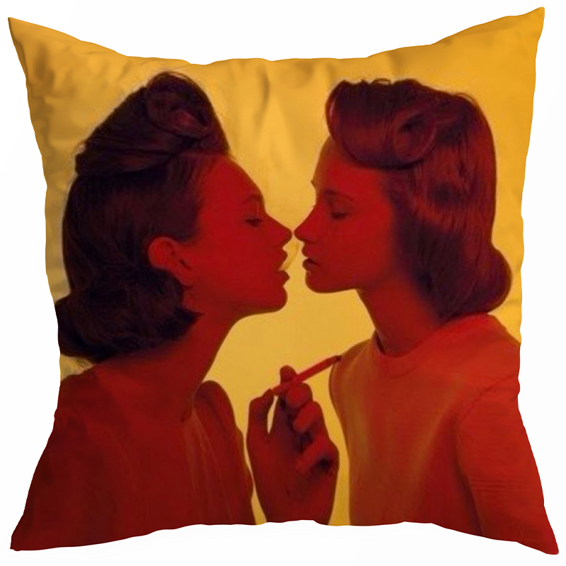 Декоративная подушка Seletti Cushion Smoking Girl Желтый Красный Декоративная подушка Seletti Cushion Smoking Girl Желтый Красный в Тюмени | Loft Concept