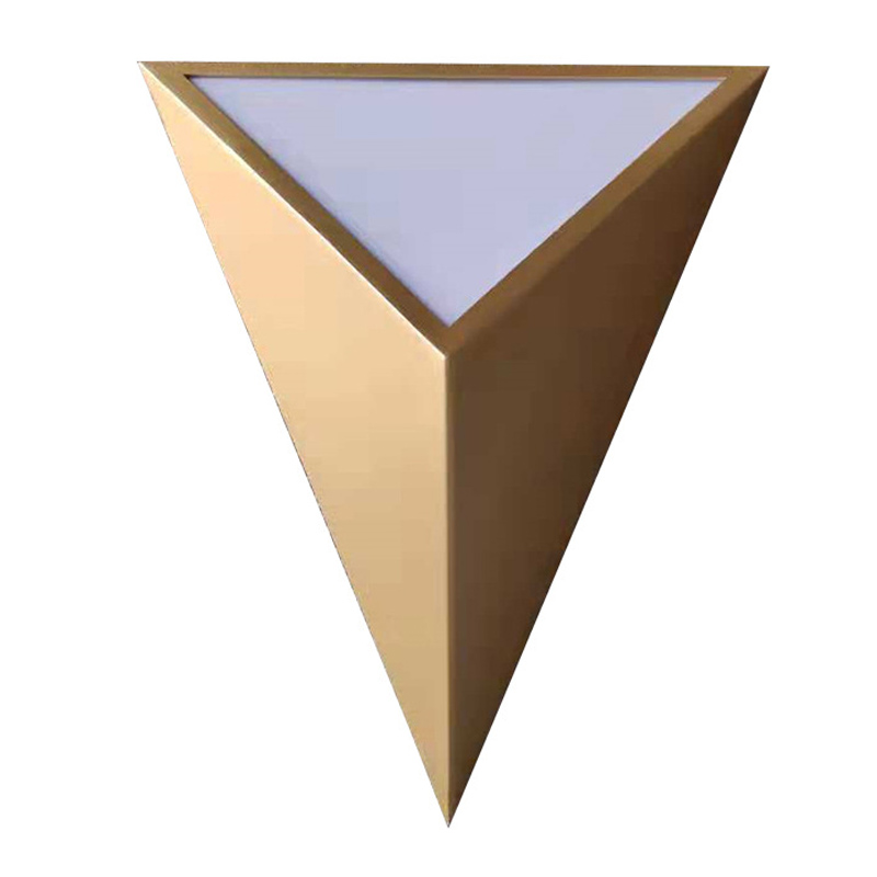 Настенный светильник в форме треугольника Convex Triangle Wall Lamp матовое золото Настенный светильник в форме треугольника Convex Triangle Wall Lamp матовое золото в Тюмени | Loft Concept
