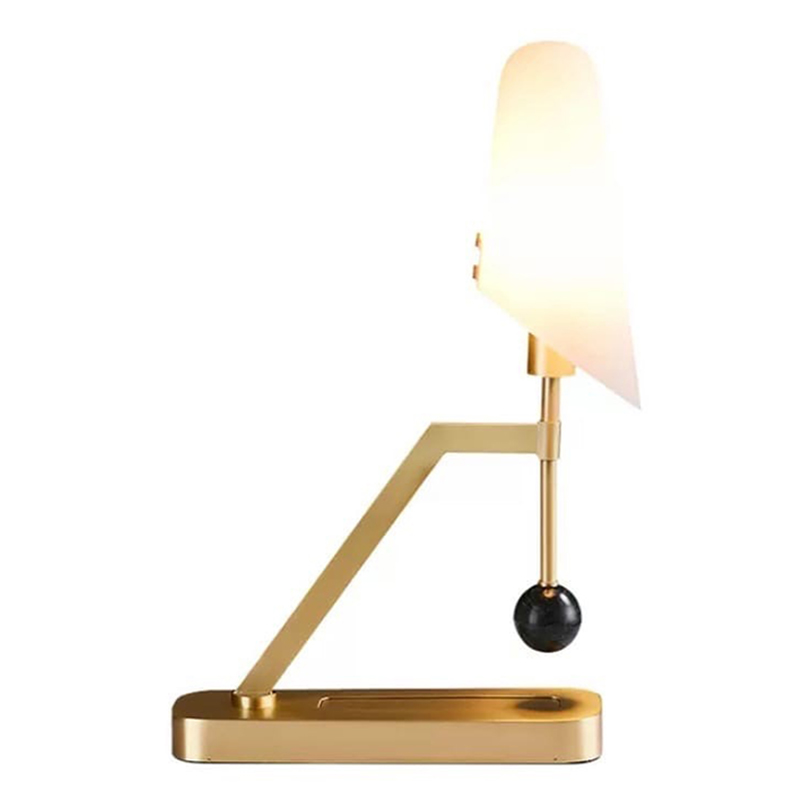 Настольная лампа Gold table lamp with stone Золотой Белый Настольная лампа Gold table lamp with stone Золотой Белый в Тюмени | Loft Concept