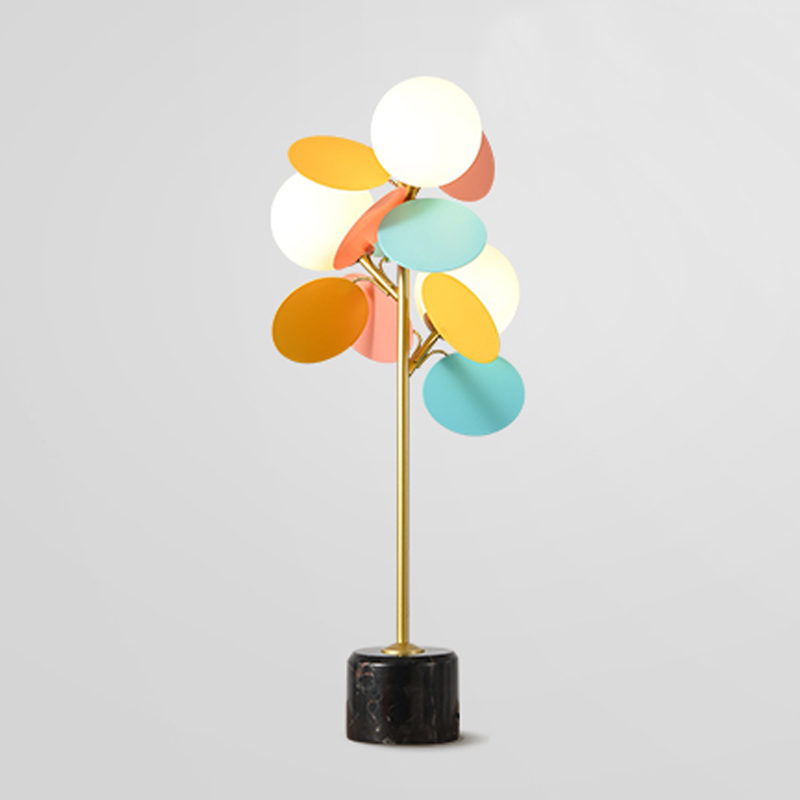 Настольная лампа MATISSE Table Lamp Multi Белое матовое стекло Золотой Черный Мульти Настольная лампа MATISSE Table Lamp Multi Белое матовое стекло Золотой Черный Мульти в Тюмени | Loft Concept