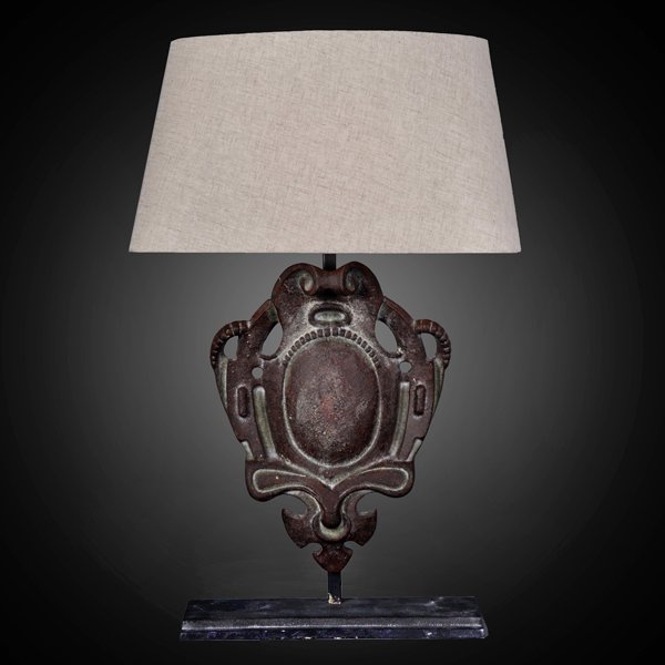 Настольная лампа RH Parisian Iron Shield Table Lamp Коричневый Настольная лампа RH Parisian Iron Shield Table Lamp Коричневый в Тюмени | Loft Concept
