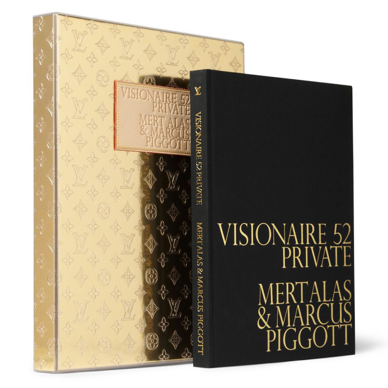 Книга VISIONAIRE 52 PRIVATE LOUIS VUITTON Книга VISIONAIRE 52 PRIVATE LOUIS VUITTON в Тюмени | Loft Concept