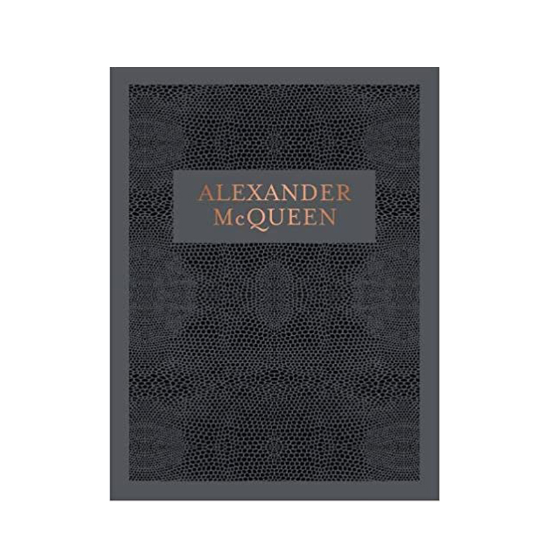 Книга ALEXANDER MCQUEEN book Книга ALEXANDER MCQUEEN book в Тюмени | Loft Concept