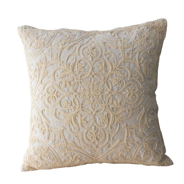 Декоративная подушка Antic Pattern Белый Декоративная подушка Antic Pattern Белый в Тюмени | Loft Concept