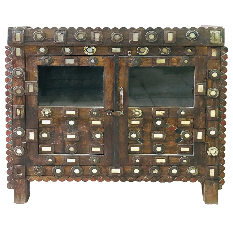 Комод в восточном стиле инкрустированный фрагментами зеркал Ramone Chest of Drawers Grey Mango Коричневый Комод в восточном стиле инкрустированный фрагментами зеркал Ramone Chest of Drawers Grey Mango Коричневый в Тюмени | Loft Concept