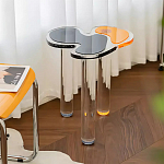 Дизайнерский журнальный стол с фигурной столешницей на 3-х прозрачных ножках Rahakif варинант исполнения - 1 | Loft Concept в Тюмени