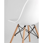 Пластиковый стул на ножках из массива бука Eames White  варинант исполнения - 3 | Loft Concept в Тюмени