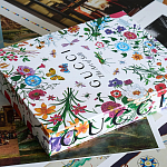 Подарочная коллекционная книга для дизайнеров Gucci. The Art of Silk Assouline варинант исполнения - 8 | Loft Concept в Тюмени