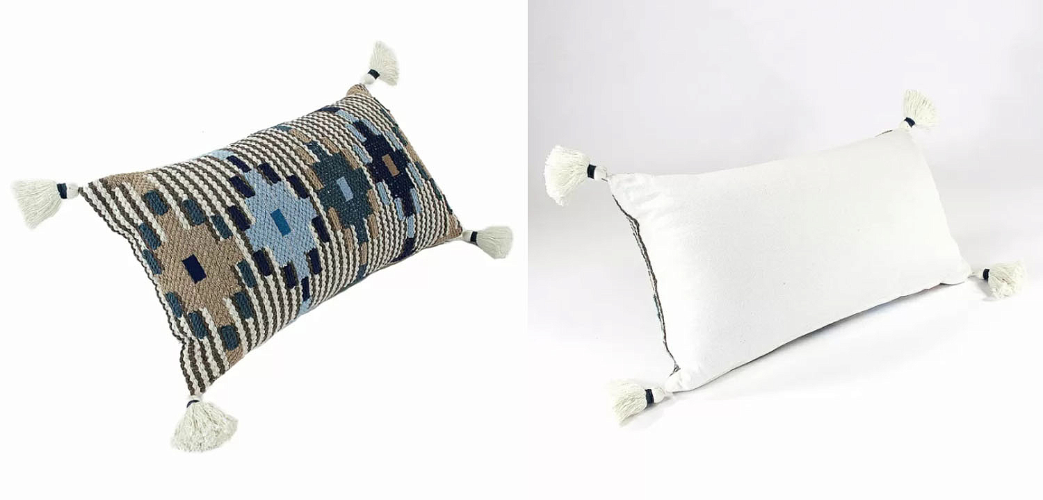 Подушка Blue Ikat с кисточками Подушка Blue Ikat с кисточками - Loft-Concept в Тюмени