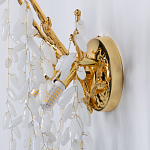 Бра золотого цвета с ветвями и белыми овальными стеклянными подвесками Droplet Chandelier варинант исполнения - 6 | Loft Concept в Тюмени