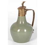 Кувшин зеленого цвета из фарфора с бронзовой крышкой и изогнутой ручкой Eden Garden porcelain and bronze варинант исполнения - 2 | Loft Concept в Тюмени