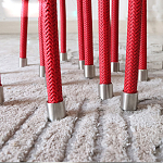 Дизайнерский журнальный стол с круглой прозрачной столешницей и основанием в виде красных металлических тросов Wires варинант исполнения - 3 | Loft Concept в Тюмени