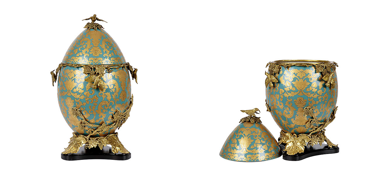 Шкатулка фарфоровая с крышкой с бронзовыми элементами Porcelain & Bronze Шкатулка фарфоровая с крышкой с бронзовыми элементами Porcelain & Bronze - Loft-Concept в Тюмени