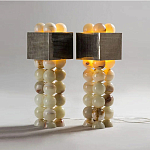 Настольная лампа с основанием из 24 выточенных сферических камней Through Stone варинант исполнения - 2 | Loft Concept в Тюмени