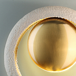 Бра с бежевым текстурным кольцом и латунным шаром в центре Tactile  варинант исполнения - 6 | Loft Concept в Тюмени