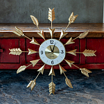 Часы настенные золотые из металла с декором в виде стрел Current Time варинант исполнения - 2 | Loft Concept в Тюмени