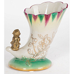 Ваза из фарфора с бронзовой фигуркой ангела Eden Garden porcelain and bronze варинант исполнения - 2 | Loft Concept в Тюмени