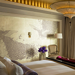 Обои ручная роспись в стиле Арт-деко Whistler Peacocks Special Colourway on 12 Carat White Gold gilded silk варинант исполнения - 1 | Loft Concept в Тюмени