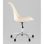 Офисный стул на металлическом основании EGGERY Beige пластик варинант исполнения - 4 | Loft Concept в Тюмени