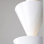 Подвесной светильник светодиодный в виде ряда белых металлических конусов  Herringbone варинант исполнения - 6 | Loft Concept в Тюмени