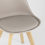 Стул с основой из пластика и мягким сиденьем Arvika Beige варинант исполнения - 7 | Loft Concept в Тюмени