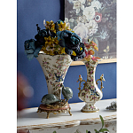 Ваза белого цвета из фарфора с цветочным рисунком и бронзовыми ручками с фигурками птиц Eden Garden porcelain and bronze варинант исполнения - 6 | Loft Concept в Тюмени